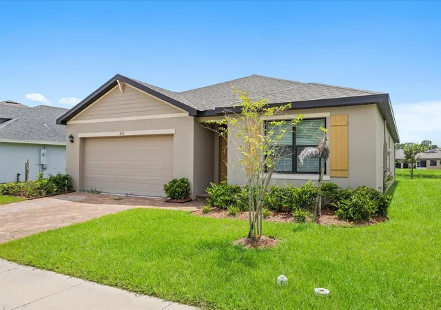 Photo 2 of Single family home for sale at 435 Seafoam Cir, Fort Pierce, FL 34945 | MLS# B26063549 | Listing updated on 2026-10-09
