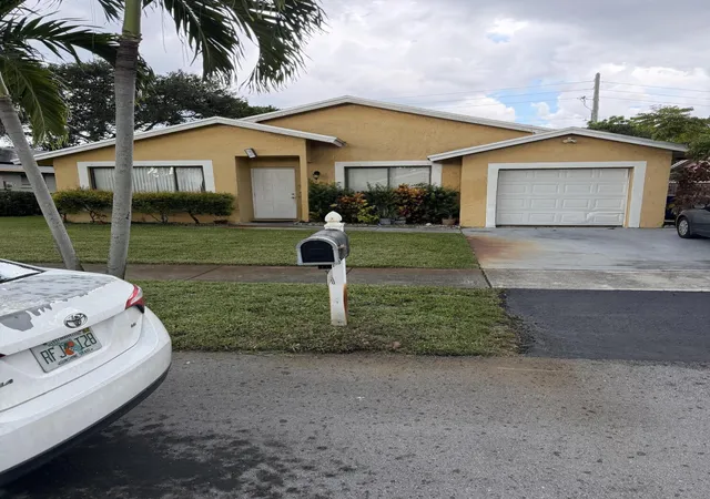Photo 2 of Single family home for sale at 9616 Nw 49th Street, Sunrise, FL 33351 | MLS# B26063554 | Listing updated on 2026-09-23