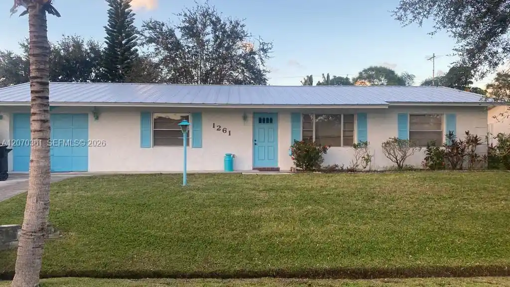 Photo 1 of Single family home for sale at 1261 Se Mendavia Ave, Port Saint Lucie, FL 34952 | MLS# A12070361 | Listing updated on 2026-10-23