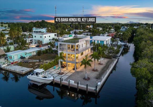 Single family home for sale at 475 Bahia Honda Rd, Key Largo, FL 33037 | MLS# B26063569
