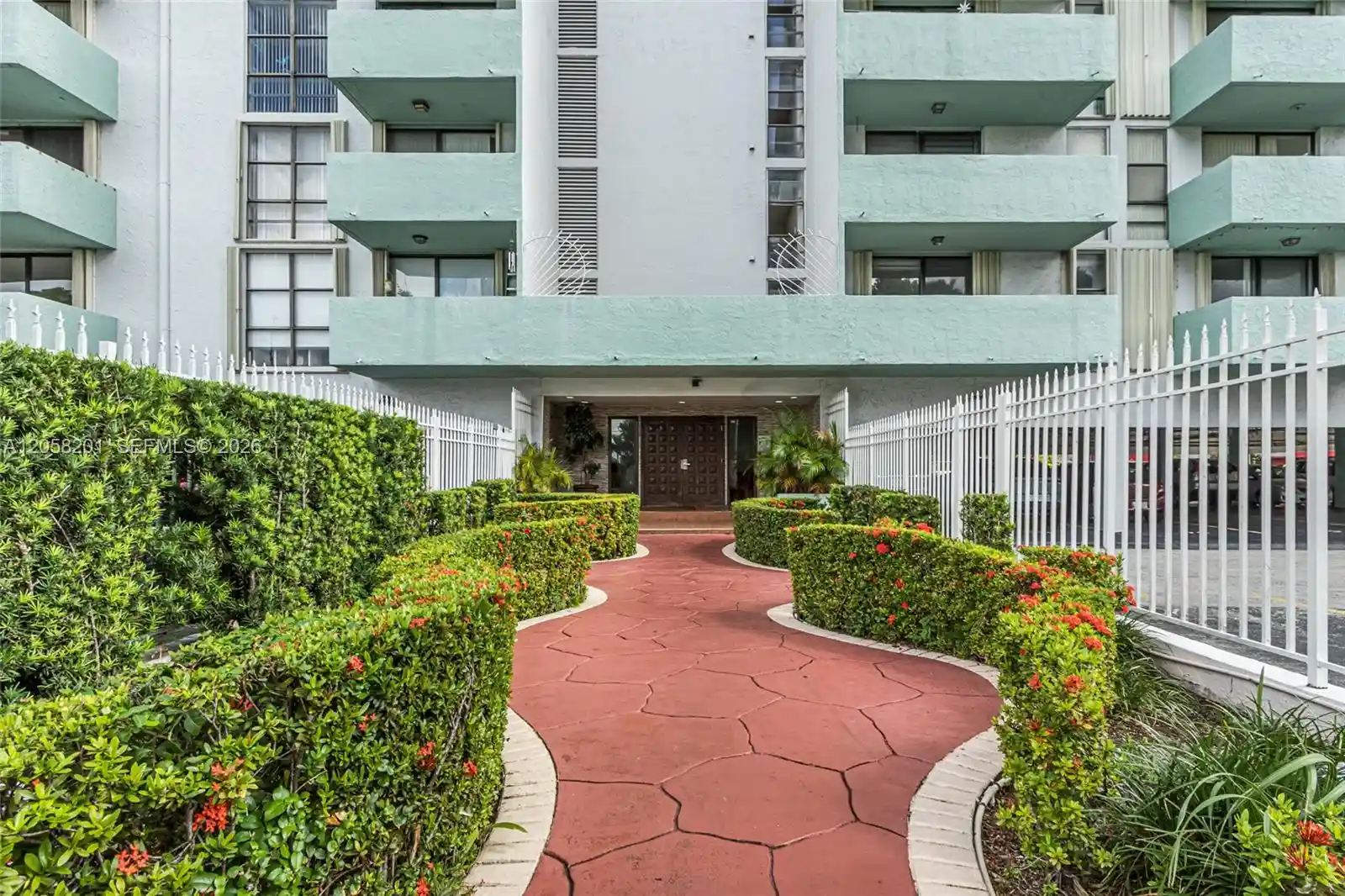 Listing Photo 1 - Condo for sale in 1825 W 44th Pl located at 1825 W 44th Pl, Hialeah, FL 33012 - Unit #509