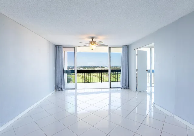 Photo 3 of Condo for sale at 2400 Presidential Way #PH6, West Palm Beach, FL 33401 | MLS# B26063724 | Listing updated on 2026-10-09