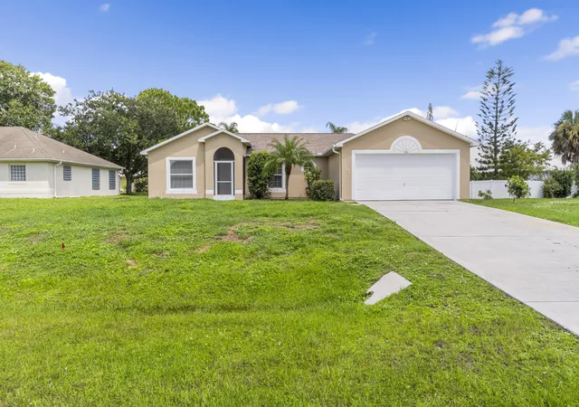 Single family home for sale at 717 Tulip Dr, Sebastian, FL 32958 | MLS# B26063754 | Listing updated on 2026-10-08
