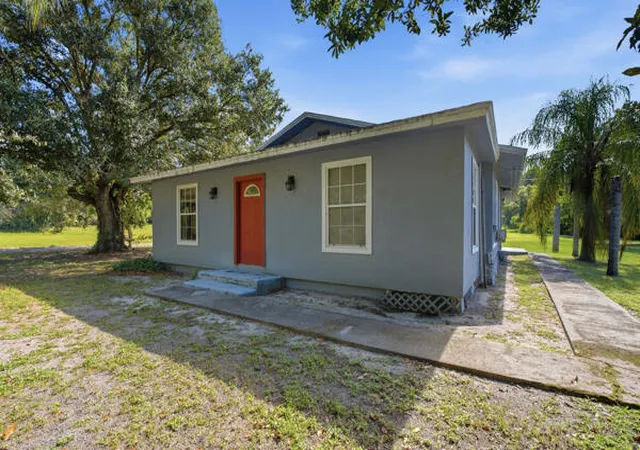 Photo 2 of Single family home for sale at 8698 63rd Avenue, Vero Beach, FL 32967 | MLS# B26063764 | Listing updated on 2026-10-06