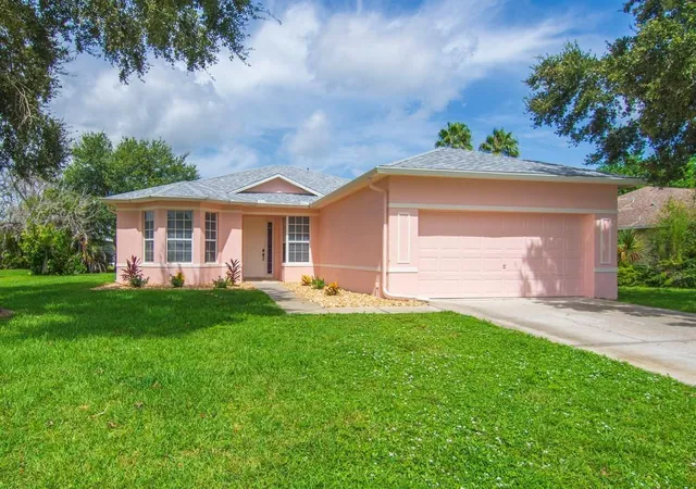Photo 3 of Single family home for sale at 4815 47th Court, Vero Beach, FL 32967 | MLS# B26063781 | Listing updated on 2026-09-23