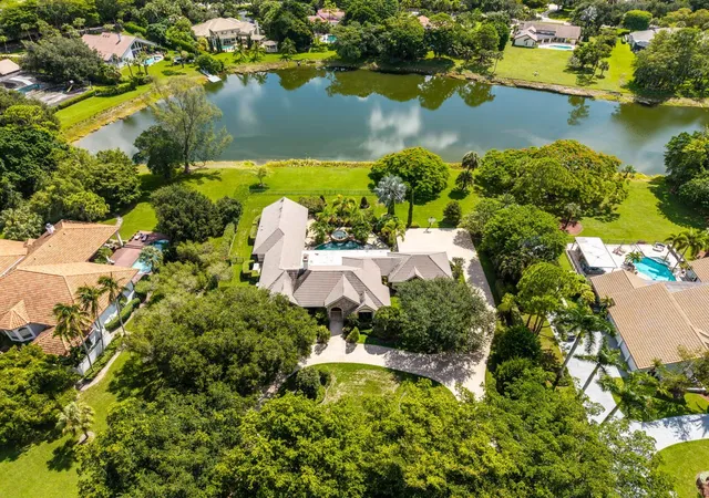 Photo 4 of Single family home for sale at 5591 W Leitner Dr, Coral Springs, FL 33067 | MLS# B26063836 | Listing updated on 2026-09-24