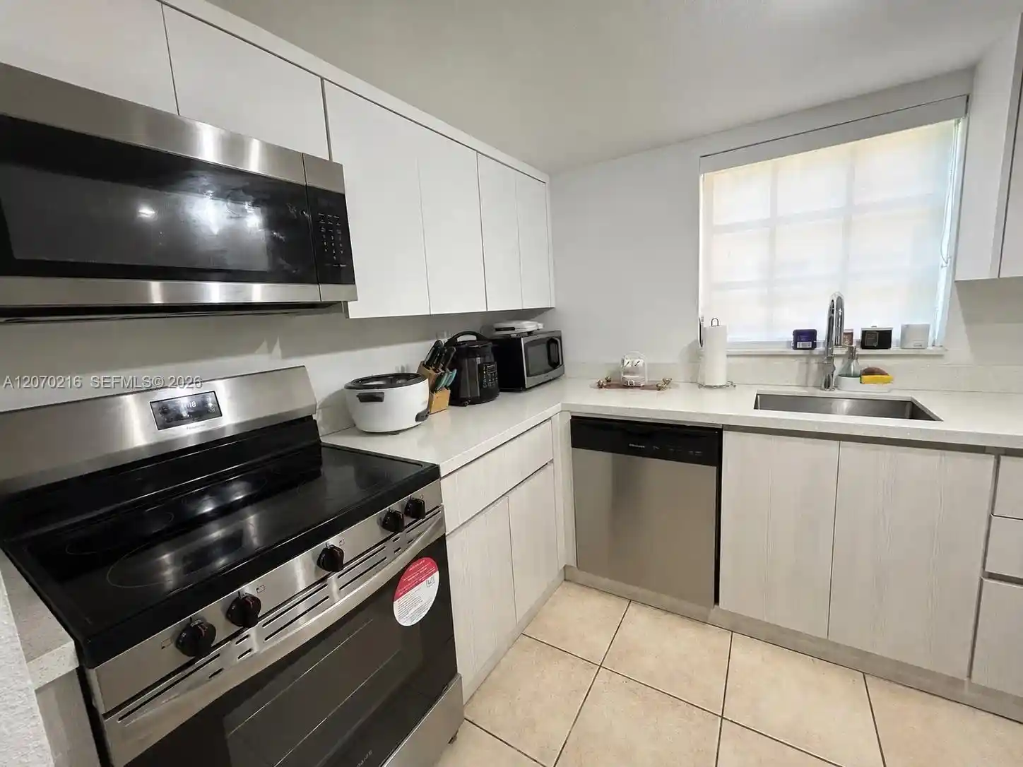 Listing Photo 1 - Condo for sale at Courtyards At Kendall, Unit 6-220 8500 SW 109th Avenue, Courtyards At Kendall, Miami, FL 33173 | Built Year: undefined - undefined