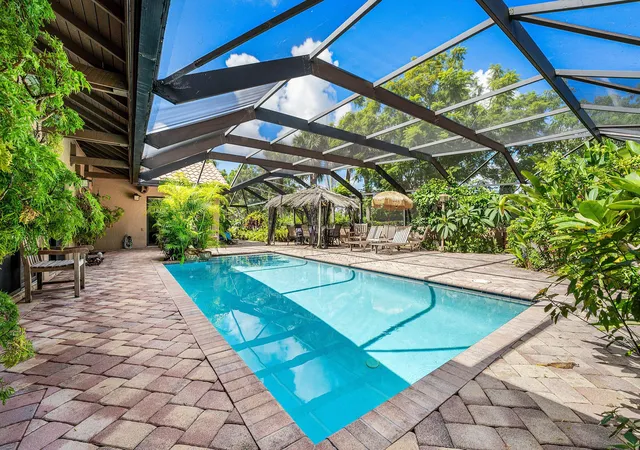 Photo 3 of Townhouse for sale at 6582 Patio Ln, Boca Raton, FL 33433 | MLS# B26064079 | Listing updated on 2026-10-09