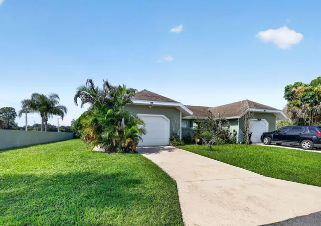Photo 2 of Single family home for sale at 1713 Se Ryecroft Ct, Port Saint Lucie, FL 34952 | MLS# B26064106 | Listing updated on 2026-09-23