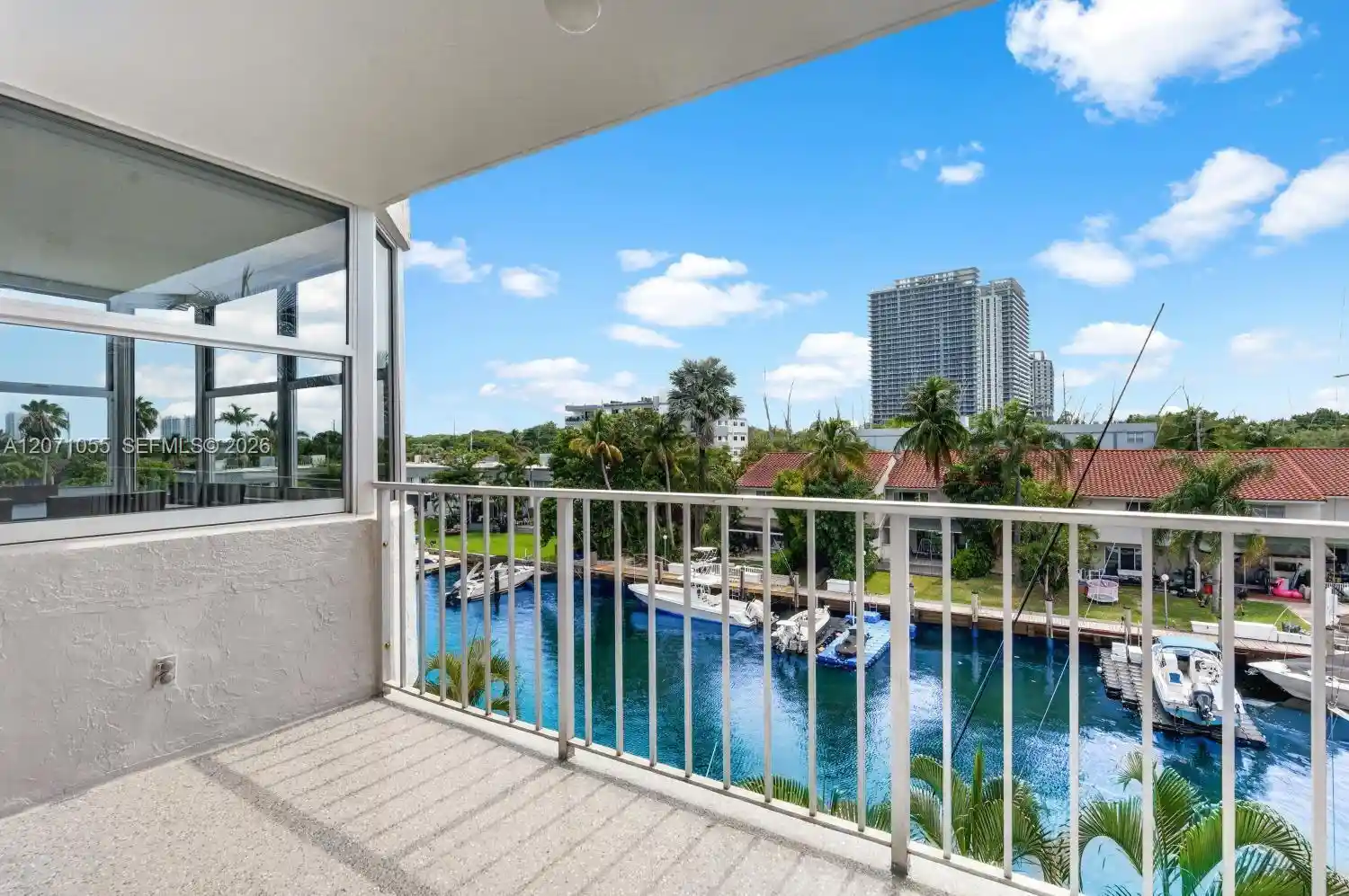 Photo 1 of Condo for sale at 16565 Ne 26th Avenue #4E, North Miami Beach, FL 33160 | MLS# A12071055 | Listing updated on 2026-09-23