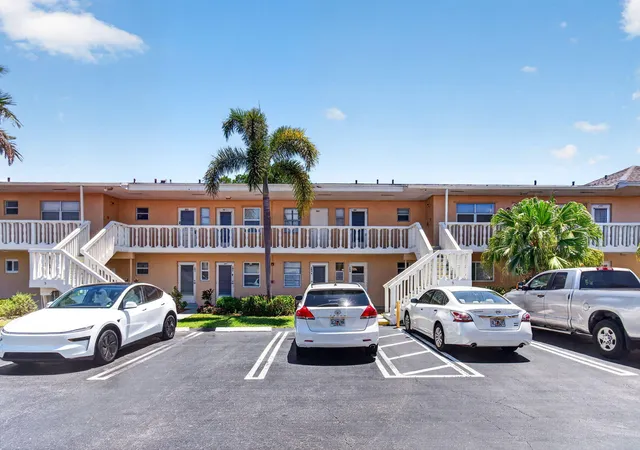 Photo 2 of Condo for sale at 2101 Ne 1st Court #204, Boynton Beach, FL 33435 | MLS# B26064242 | Listing updated on 2026-10-09