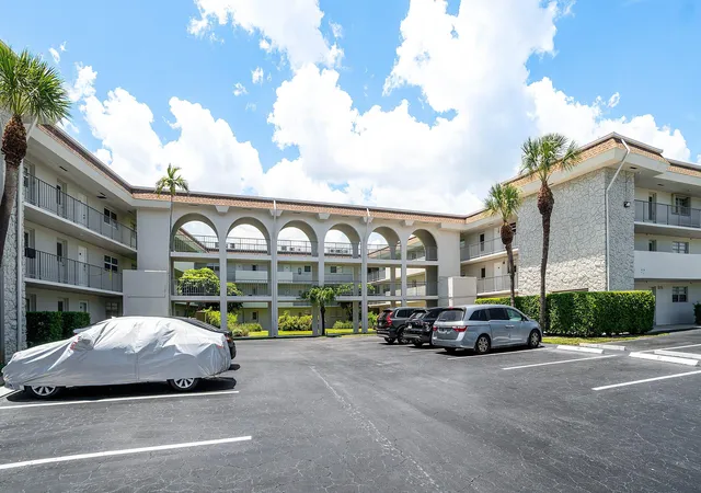 Condo for sale at 5601 NW 2nd Avenue, Boca Raton, FL 33487 | MLS# B26064276