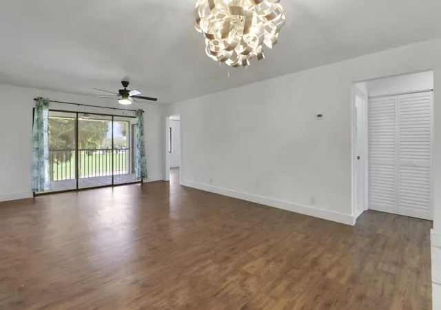 Listing Photo 4 - Condo for sale in building located at 6940 Se Constitution Blvd, Hobe Sound, FL 33455 - Unit #3-203