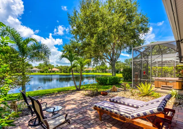 Photo 3 of Single family home for sale at 4220 Abington Woods Cir, Vero Beach, FL 32967 | MLS# B26064376 | Listing updated on 2026-10-05