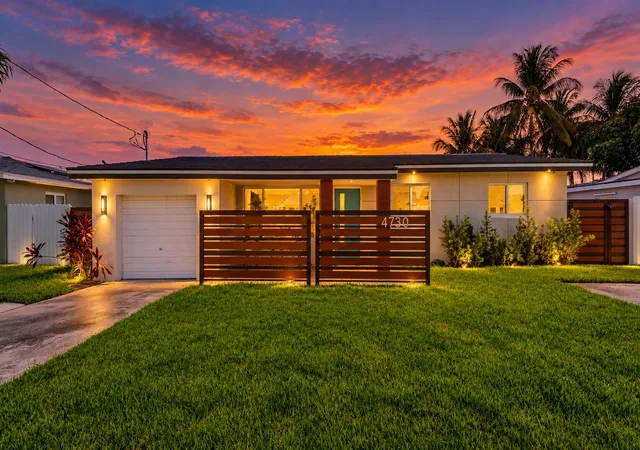Photo 1 of Single family home for sale at 4730 Sw 42nd Terrace, Fort Lauderdale, FL 33314 | MLS# B26064466 | Listing updated on 2026-09-30