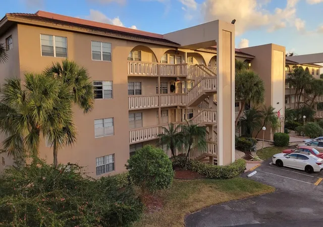 Photo 2 of Condo for sale at 4401 Martinique Ct #D4, Coconut Creek, FL 33066 | MLS# B26064496 | Listing updated on 2026-09-23