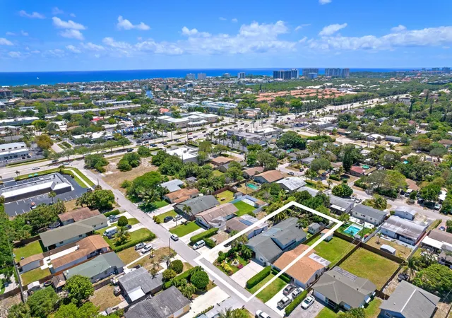 Photo 3 of Single family home for sale at 328 Hastings St, Boca Raton, FL 33487 | MLS# B26064553 | Listing updated on 2026-10-02