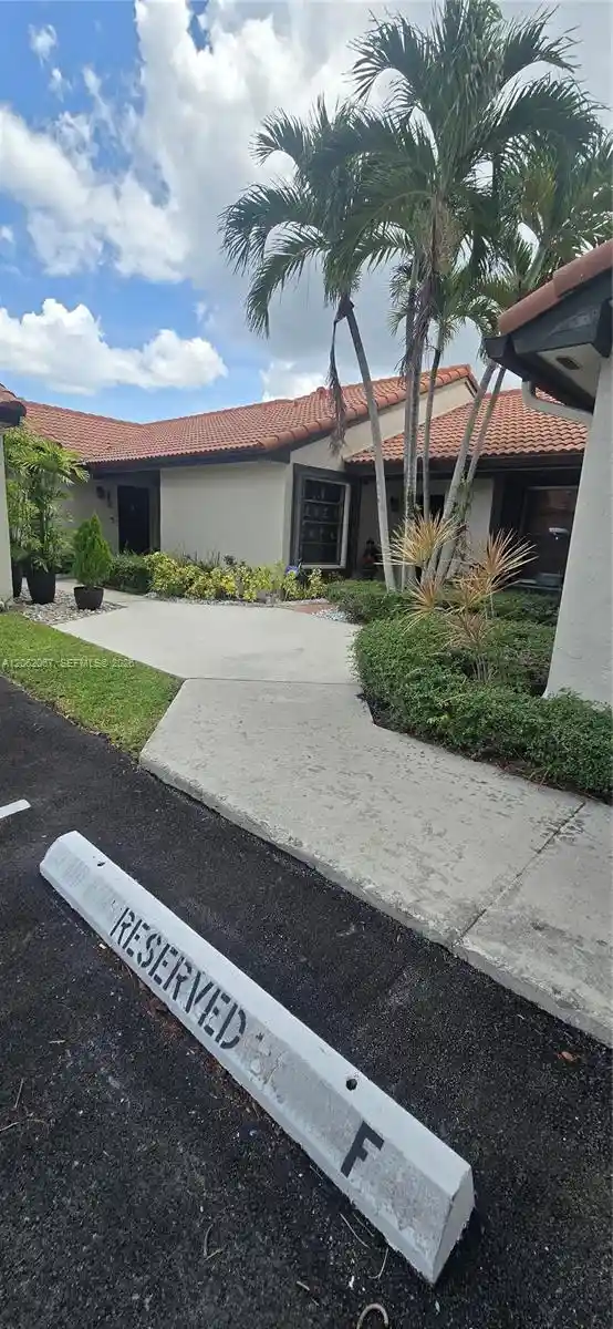 Listing Photo 1 - Condo for sale in 4844 Sw 152Nd Ct located at 4844 Sw 152Nd Ct, Miami, FL 33185 - Unit #F-37
