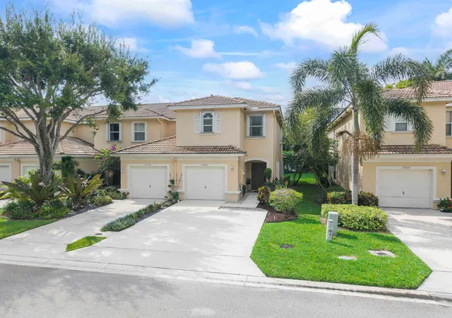 Photo 2 of Townhouse for sale at 13804 Creston Pl, Wellington, FL 33414 | MLS# B26064651 | Listing updated on 2026-10-09