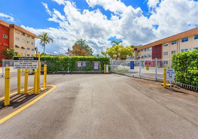 Photo 2 of Condo for sale at 5300 Washington St #P131, Hollywood, FL 33021 | MLS# B26064681 | Listing updated on 2026-10-08