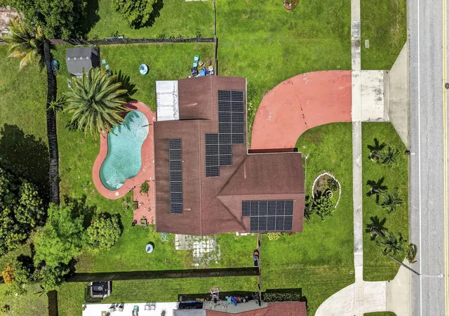 Photo 1 of Single family home for sale at 254 La Mancha Ave, Royal Palm Beach, FL 33411 | MLS# B26064679 | Listing updated on 2026-09-26