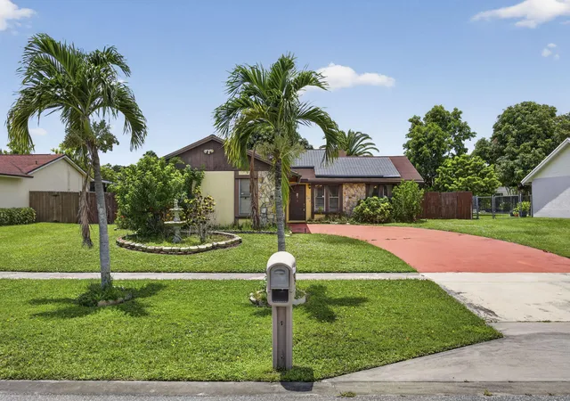 Photo 2 of Single family home for sale at 254 La Mancha Ave, Royal Palm Beach, FL 33411 | MLS# B26064679 | Listing updated on 2026-09-26