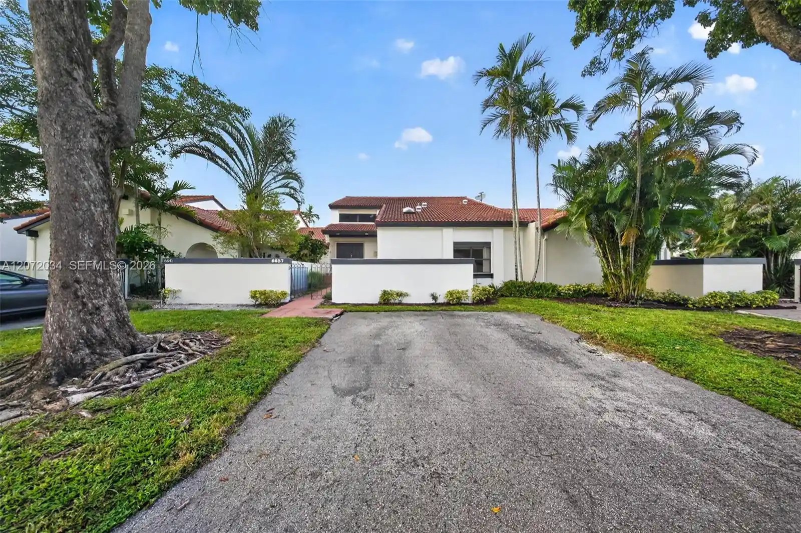 Townhouse for sale at 6637 NW 181st Lane, Hialeah, FL 33015 | MLS# A12072034