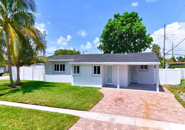 Photo 1 of Single family home for sale at 1441 Sw 1st Terrace, Deerfield Beach, FL 33441 | MLS# B26064815 | Listing updated on 2026-09-24