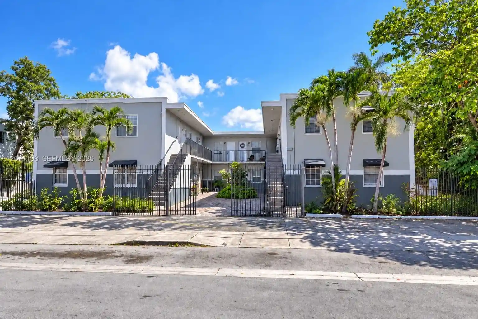 Condo for sale at 3615 Thomas Ave #13, Miami, FL 33133 | MLS# A12071198
