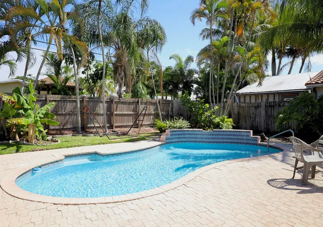 Photo 2 of Single family home for sale at 1259 Sw 7th Street, Boca Raton, FL 33486 | MLS# B26064900 | Listing updated on 2026-10-07