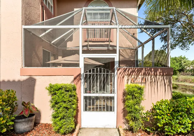 Photo 2 of Townhouse for sale at 11912 Royal Palm Blvd, Coral Springs, FL 33065 | MLS# B26064924 | Listing updated on 2026-09-23