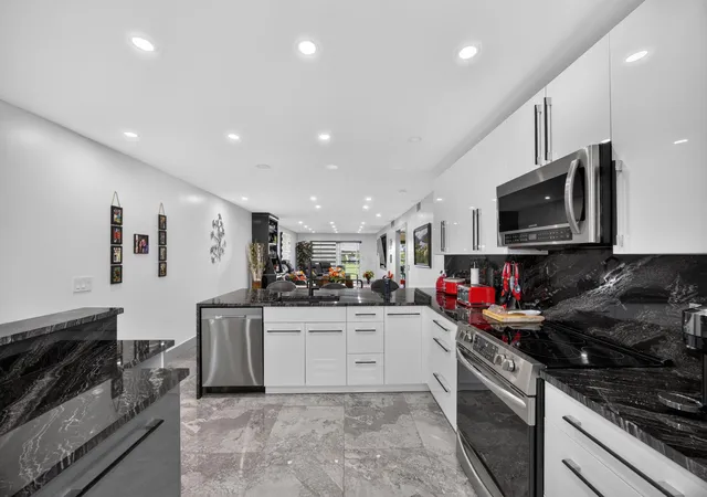 Photo 3 of Condo for sale at 2903 Victoria Cir #O4, Coconut Creek, FL 33066 | MLS# B26065052 | Listing updated on 2026-10-01