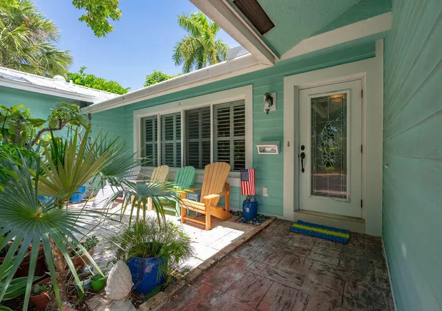 Photo 4 of Single family home for sale at 2823 NE 35th Court, Lighthouse Point, FL 33064 | MLS# B26065204 | Listing updated on 2026-09-23