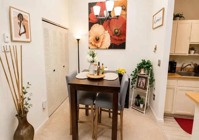 Listing Photo 4 - Condo for sale in building located at 9690 S Belfort Cir, Tamarac, FL 33321 - Unit #215