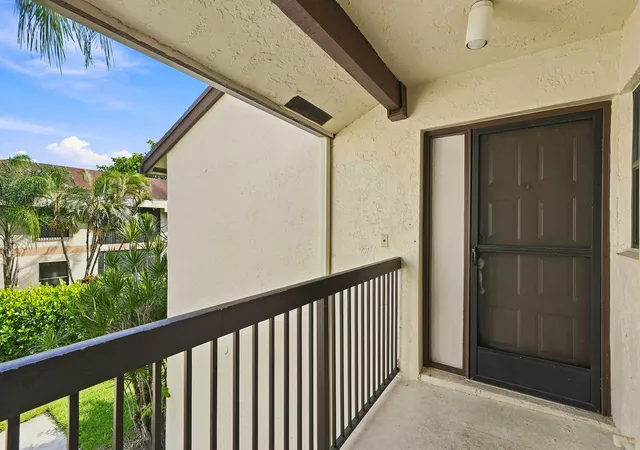 Photo 3 of Condo for sale at 2581 Carambola Cir N, Coconut Creek, FL 33066 | MLS# B26065439 | Listing updated on 2026-09-28