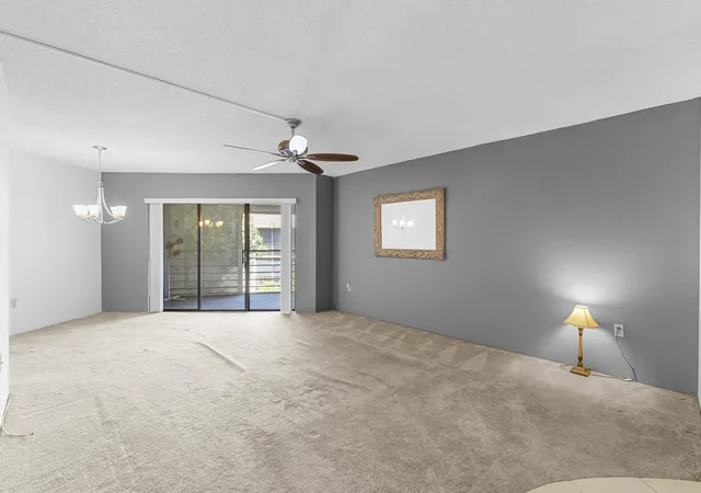 Listing Photo 5 - Condo for sale in building located at 6555 W Broward Blvd, Plantation, FL 33317 - Unit #409