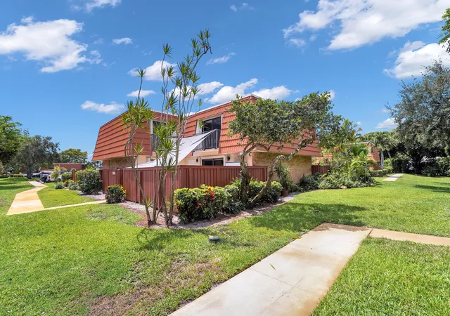 Photo 1 of Townhouse for sale at 2938 Sw 12th Street, Deerfield Beach, FL 33442 | MLS# B26065595 | Listing updated on 2026-09-23