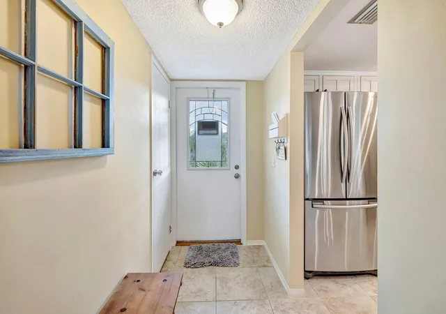 Listing Photo 5 - Condo for sale in building located at 2950 Se Ocean Blvd, Stuart, FL 34996 - Unit #134-5