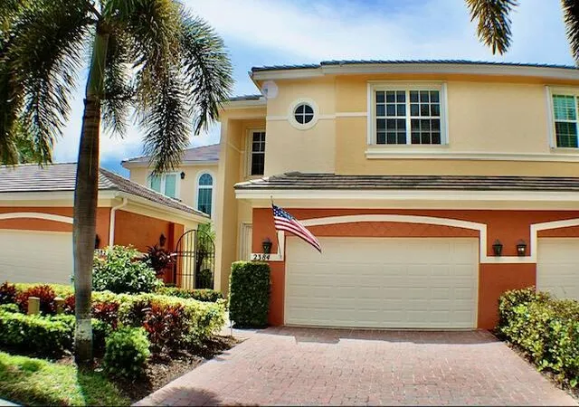 Townhouse for sale at 2384 SW Island Crk Trl, Palm City, FL 34990 | MLS# B26065662