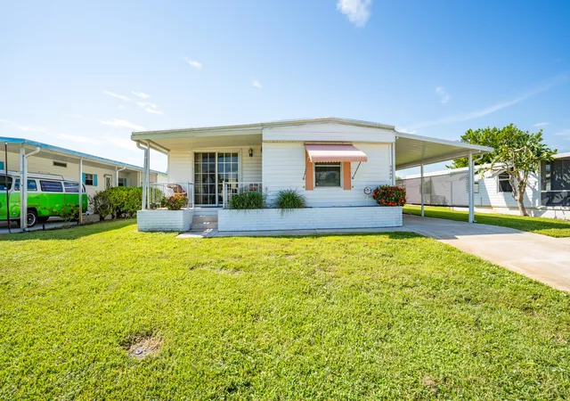 Photo 1 of Manufactured home for sale at 6948 Se Delegate St, Hobe Sound, FL 33455 | MLS# B26065749 | Listing updated on 2026-09-23