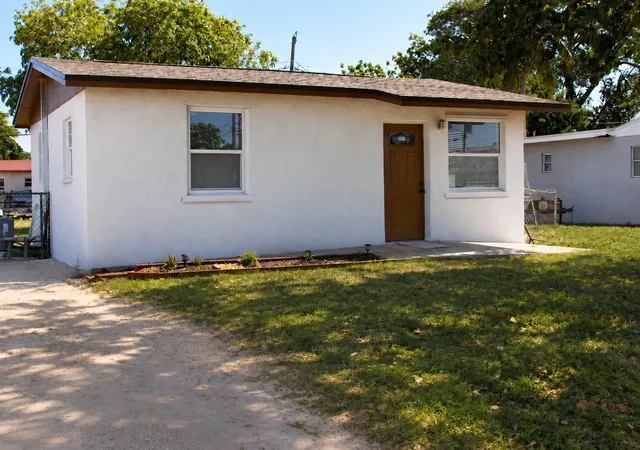 Photo 1 of Single family home for sale at 2304 Nw 15th Court, Fort Lauderdale, FL 33311 | MLS# B26065818 | Listing updated on 2026-10-05