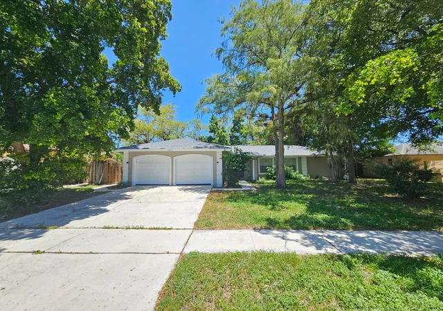 Photo 2 of Sale Pending at 1878 Wisteria St, Wellington, FL 33414 | MLS# B26065914 | Listing updated on 2026-10-07