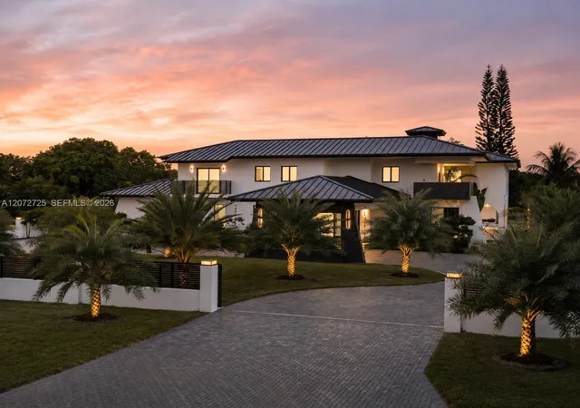 Photo 1 of Mansion for sale at 10201 Sw 64th Street, Miami, FL 33173 | MLS# A12072725 | Listing updated on 2026-10-31