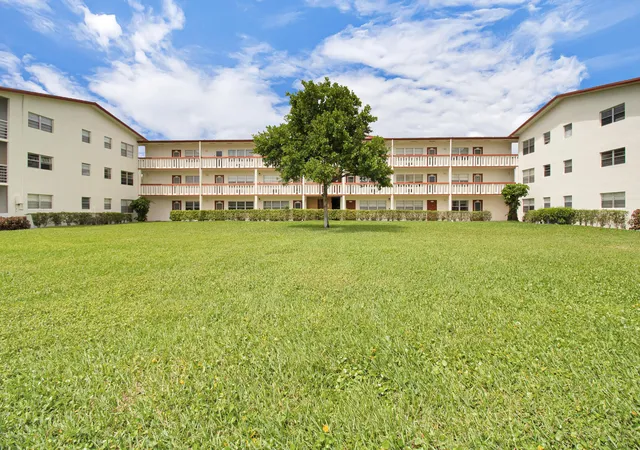 Photo 3 of Condo for sale at 412 Brighton J, Boca Raton, FL 33434 | MLS# B26065962 | Listing updated on 2026-10-09