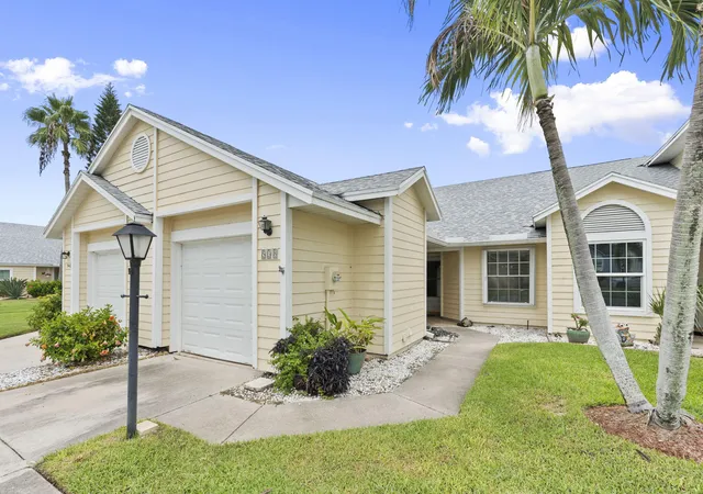 Photo 1 of Townhouse for sale at 538 9th Place, Vero Beach, FL 32960 | MLS# B26065968 | Listing updated on 2026-10-09
