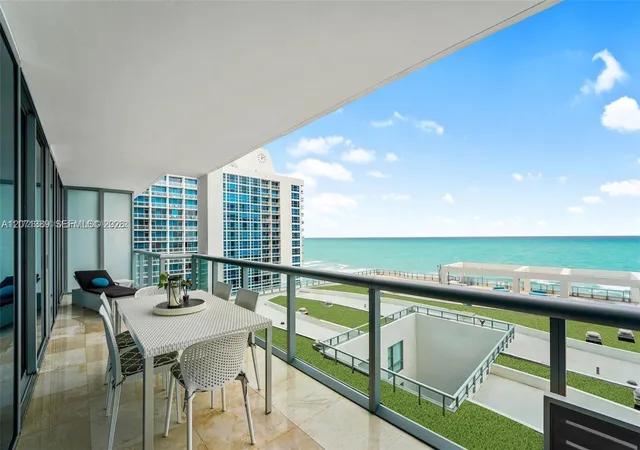 Listing Photo 5 - Condo for sale in building located at 6799 Collins Ave, Miami Beach, FL 33141 - Unit #804