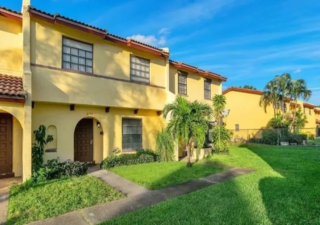 Photo 3 of Condo for sale at 2760 Nw 47th Lane #2805, Lauderdale Lakes, FL 33313 | MLS# B26066432 | Listing updated on 2026-09-23