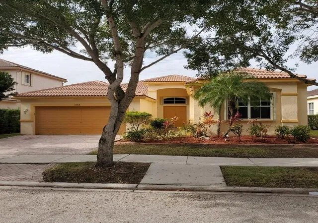 Photo 1 of Single family home for sale at 1002 Lavender Cir, Weston, FL 33327 | MLS# B26066451 | Listing updated on 2026-09-23