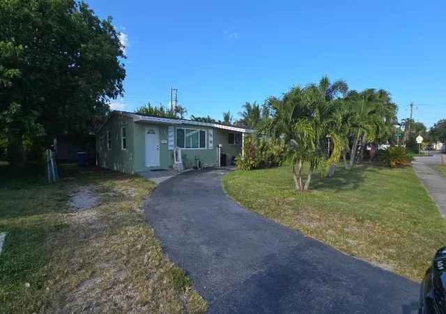 Photo 2 of Single family home for sale at 911 Ne 58th Street, Fort Lauderdale, FL 33334 | MLS# B26066530 | Listing updated on 2026-09-23