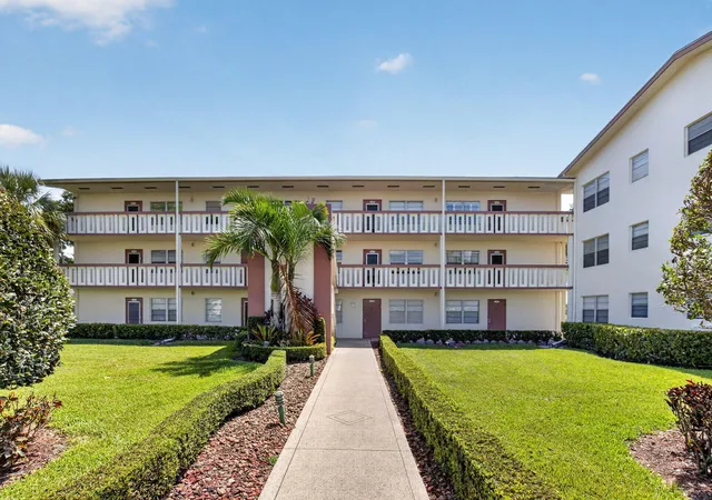 Photo 2 of Condo for sale at 236 Preston Way #f, Boca Raton, FL 33434 | MLS# B26066696 | Listing updated on 2026-10-03